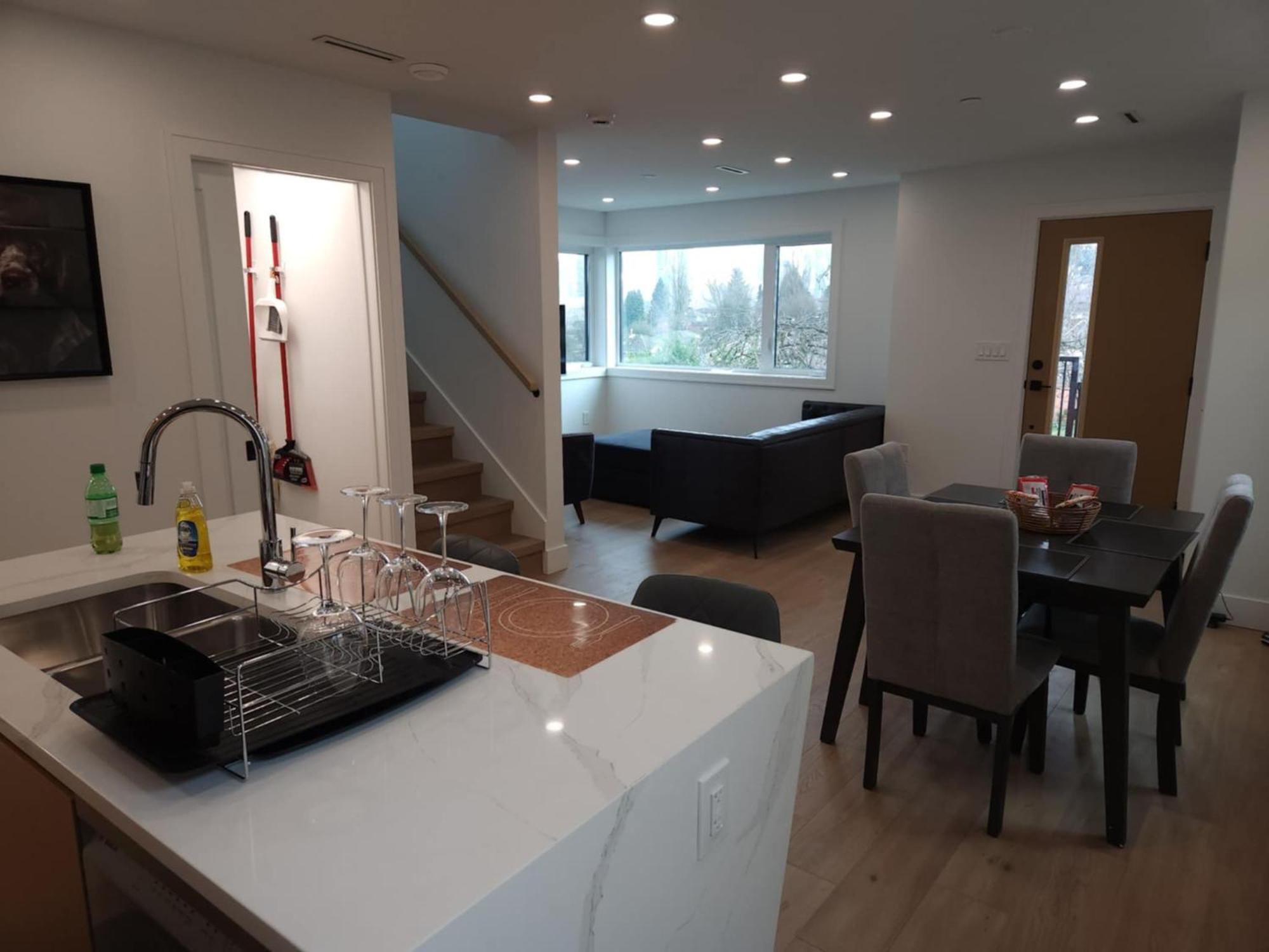 Signature Luxe Top-Floor Townhouse 2Br, 3Ba With Stunning Views Vancouver Extérieur photo