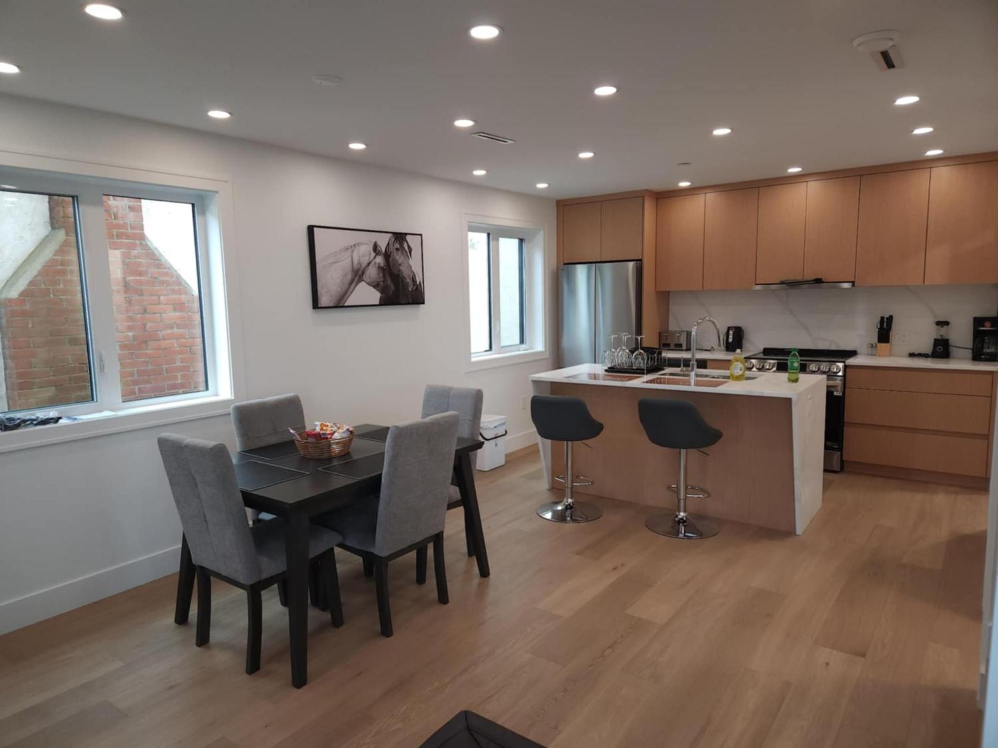 Signature Luxe Top-Floor Townhouse 2Br, 3Ba With Stunning Views Vancouver Extérieur photo